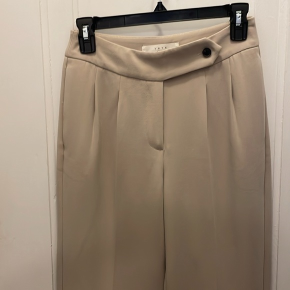 NWOT! New! Beige high waisted pleated Yaya trousers - Picture 8 of 9
